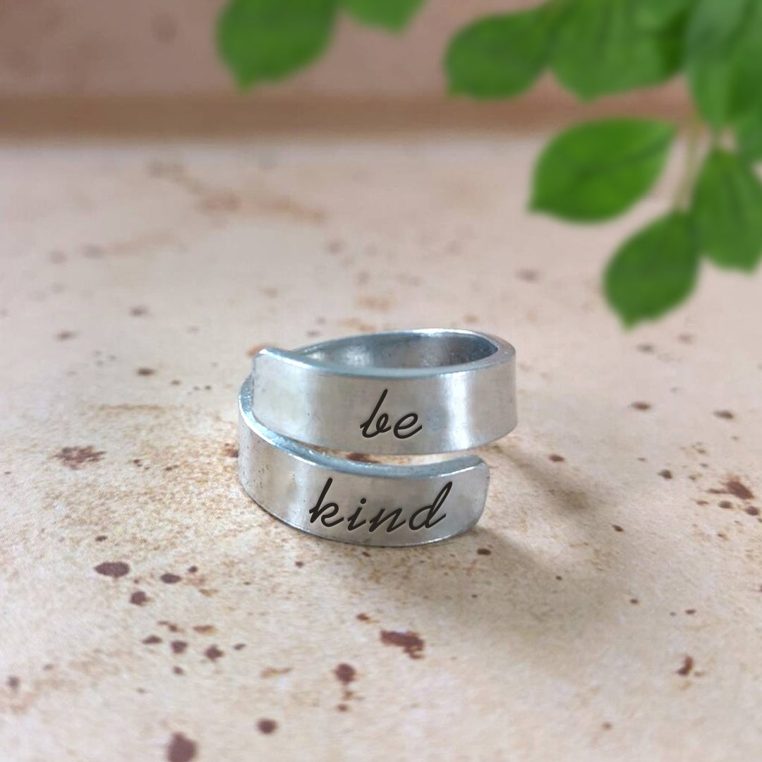 Be Kind Twist Ring