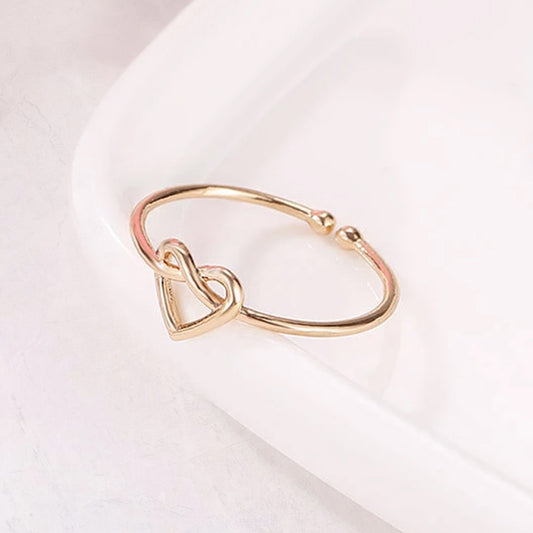 Dainty Knotted Heart Ring